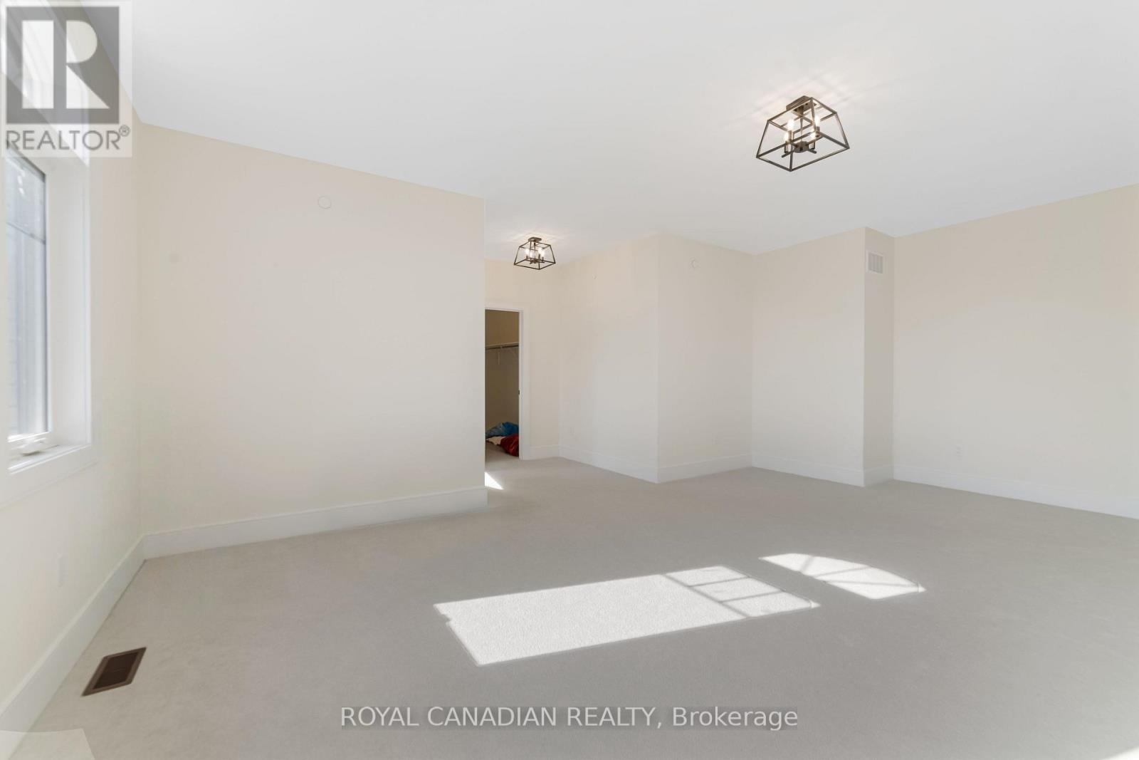 50 Maxson Lane, Whitchurch-Stouffville, Ontario  L4A 5G5 - Photo 34 - N12512140