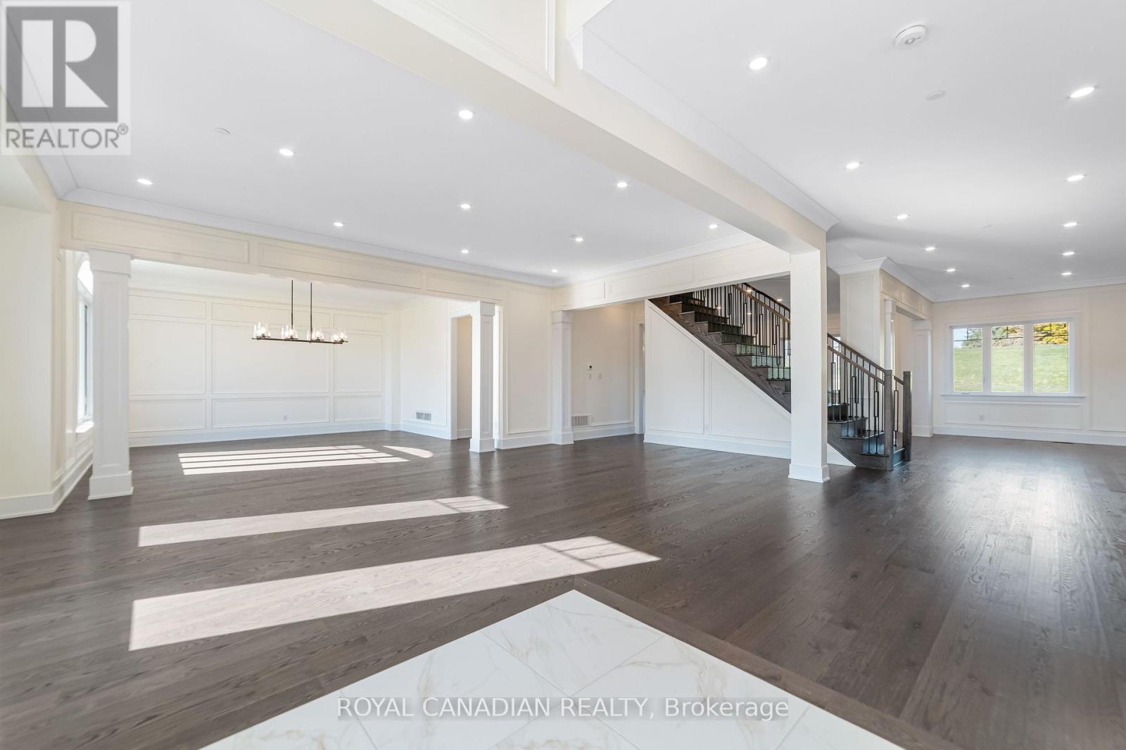 50 Maxson Lane, Whitchurch-Stouffville, Ontario  L4A 5G5 - Photo 6 - N12512140