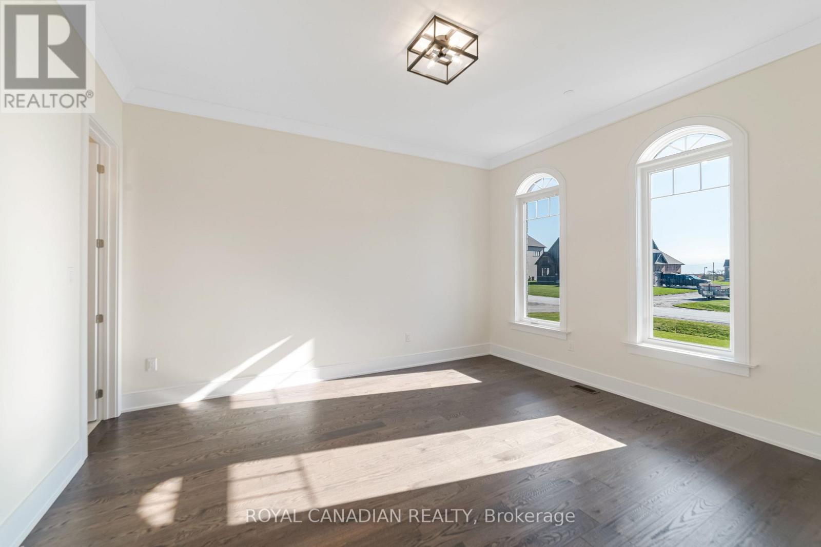 50 Maxson Lane, Whitchurch-Stouffville, Ontario  L4A 5G5 - Photo 7 - N12512140