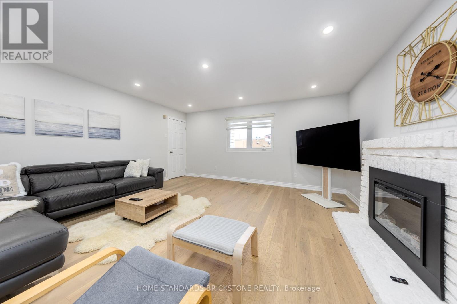 25 Hester Court, Markham, Ontario  L3T 3K4 - Photo 20 - N12512158