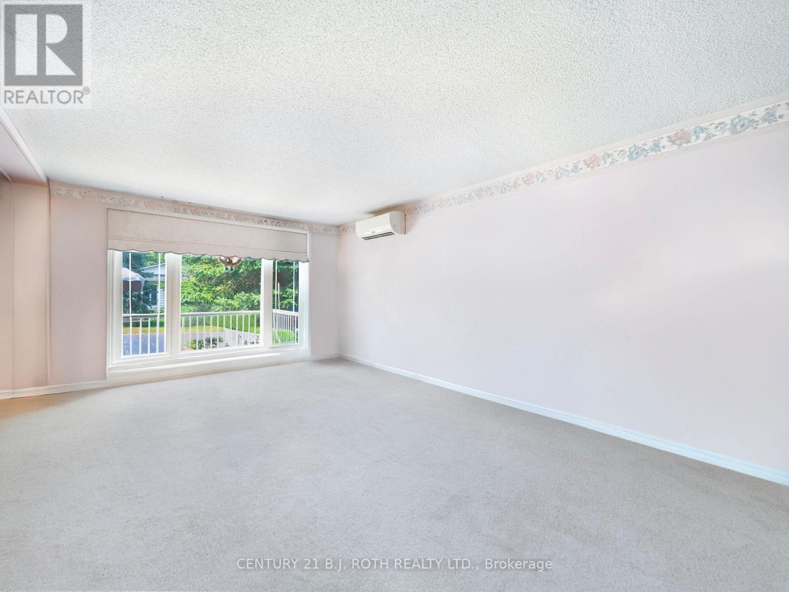 62 Tamarack Drive, Oro-Medonte, Ontario  L0L 1T0 - Photo 4 - S12512128