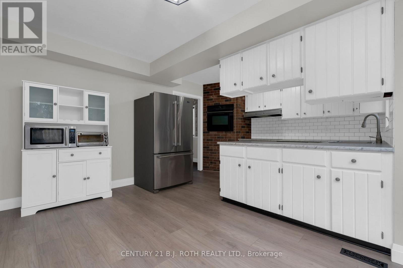 4 White Pine Place, Barrie (Codrington), Ontario  L4M 5L7 - Photo 12 - S12512182