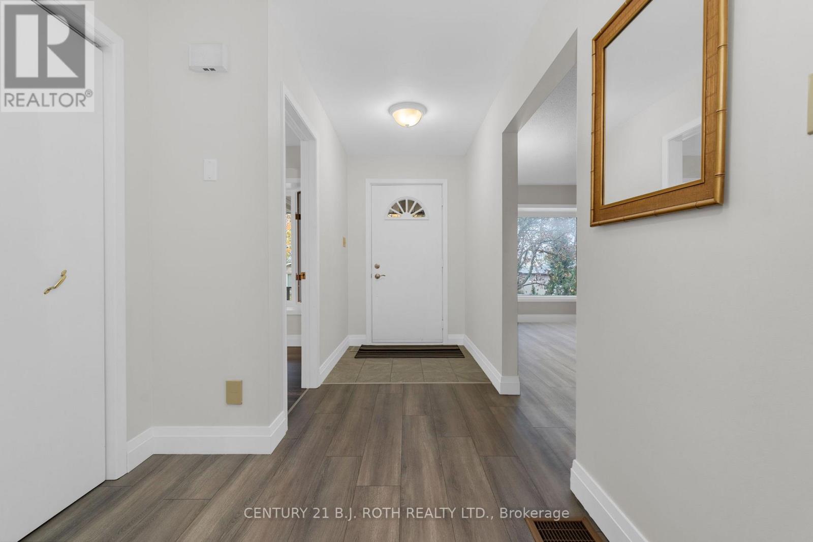 4 White Pine Place, Barrie (Codrington), Ontario  L4M 5L7 - Photo 3 - S12512182