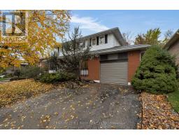 4 WHITE PINE PLACE, Barrie, Ontario