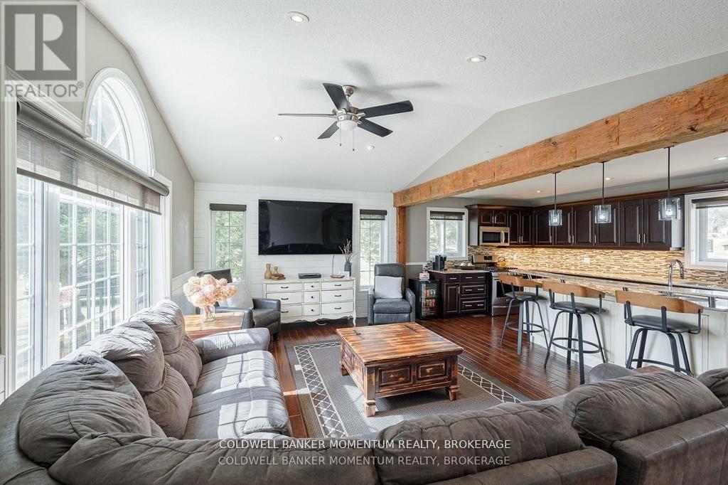 719 Welland Road, Pelham (Fenwick), Ontario  L0S 1C0 - Photo 6 - X12512230