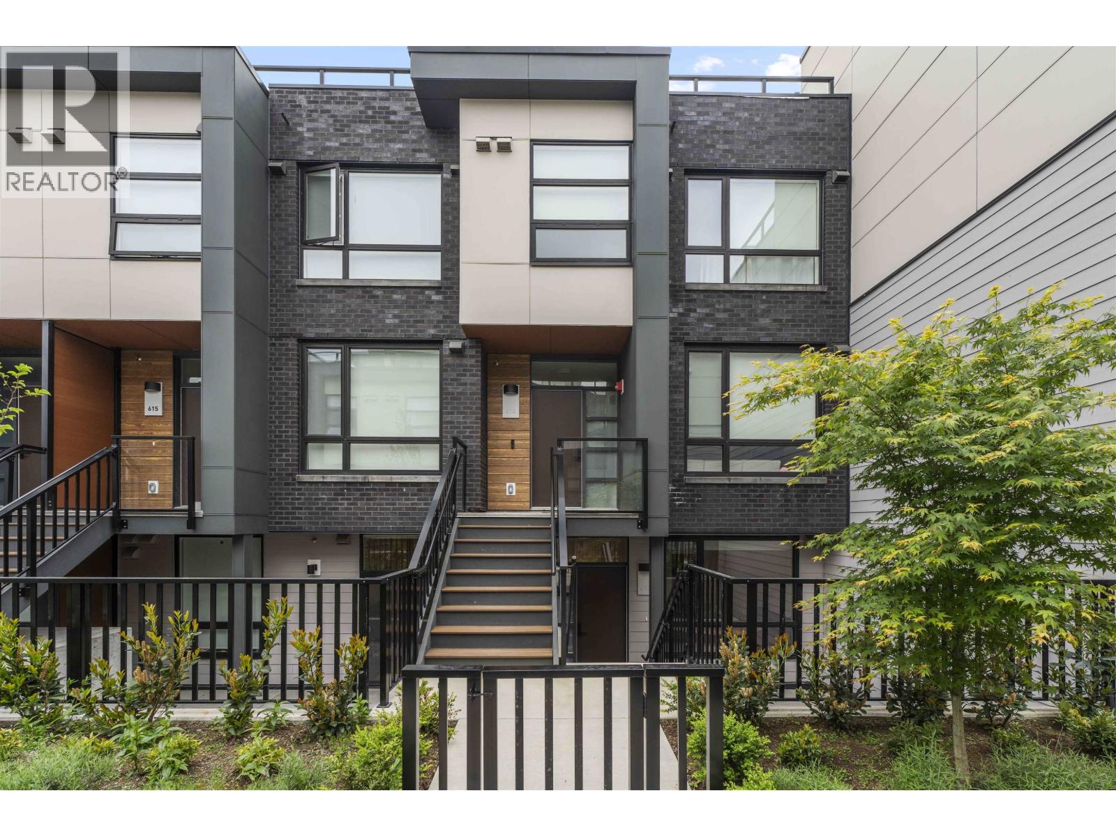 614 6085 IRMIN STREET, Burnaby, British Columbia