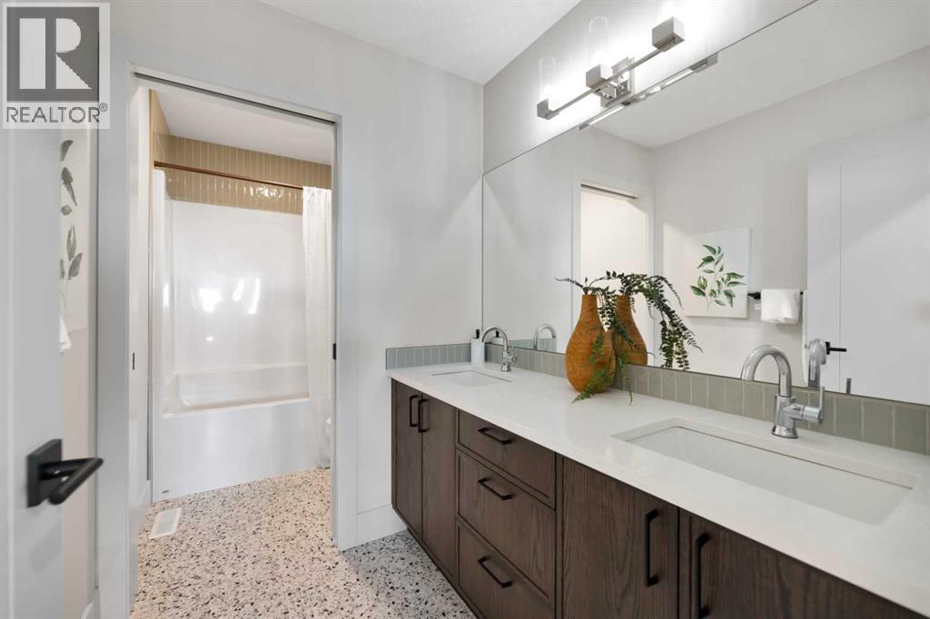 101 South Shore View, Chestermere, Alberta  T1Z 0J1 - Photo 31 - A2267439