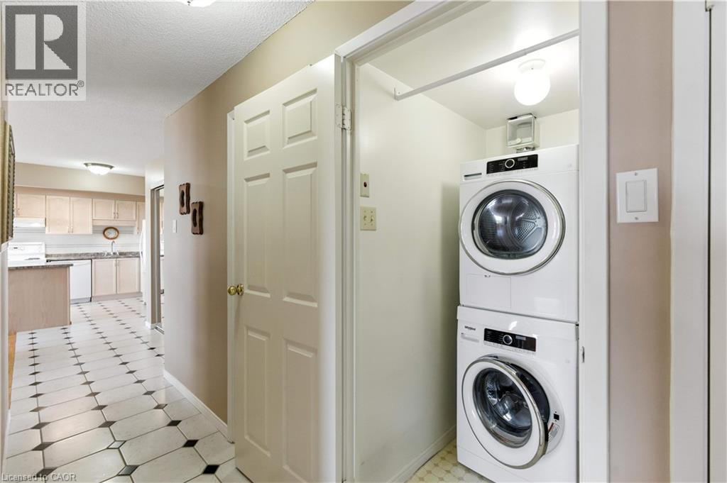 9 Bonheur Court Unit# 807, Brantford, Ontario  N3P 1Z5 - Photo 38 - 40764864