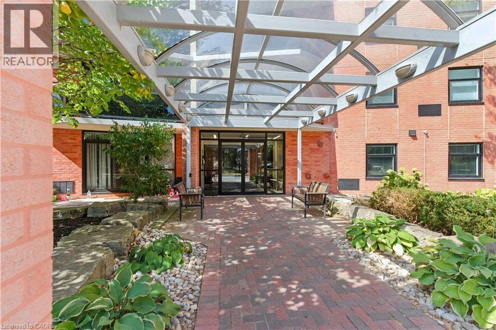 9 Bonheur Court Unit# 807, Brantford, Ontario  N3P 1Z5 - Photo 3 - 40764864