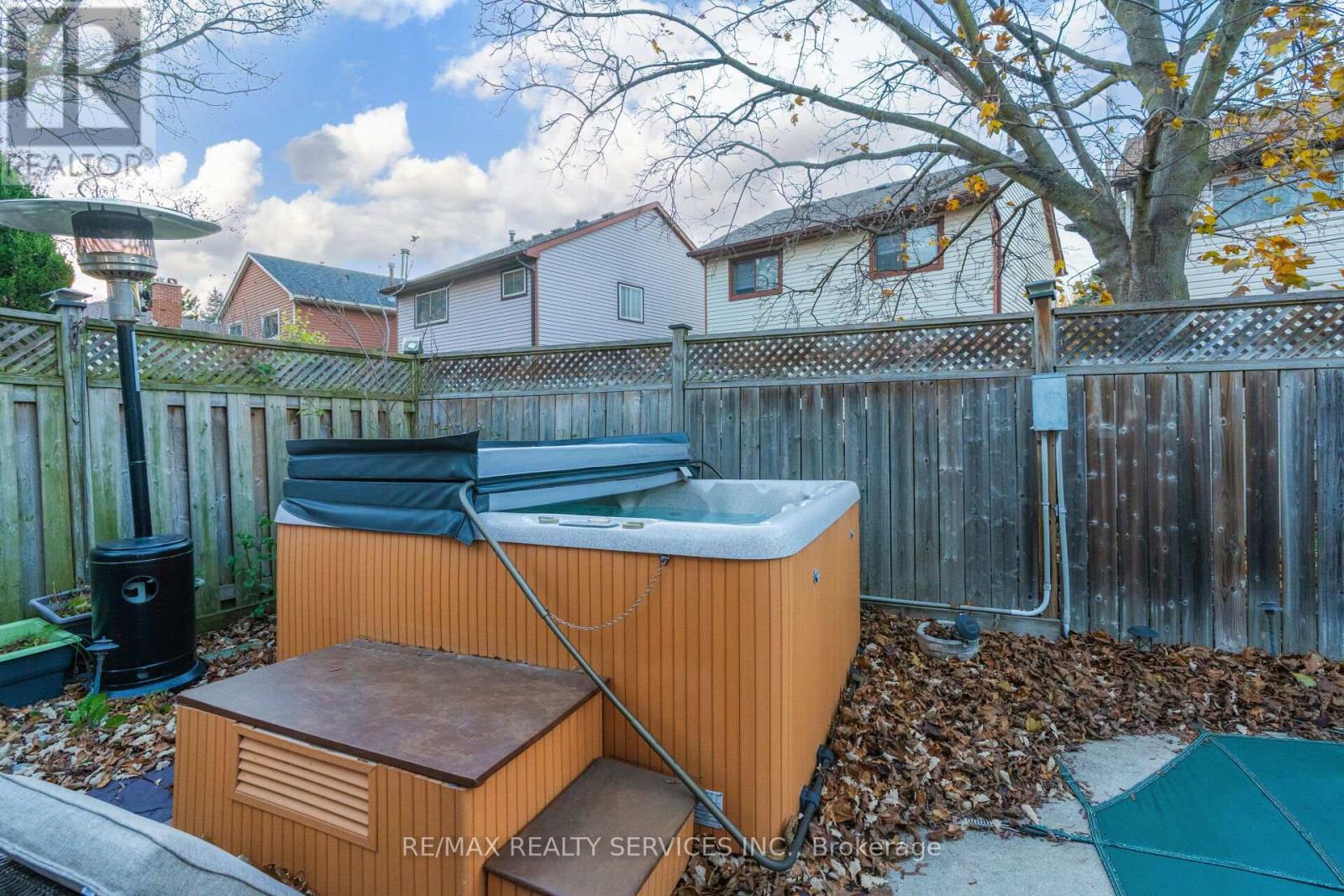 18 Mitchell Avenue, Brampton, Ontario  L6Z 1H3 - Photo 37 - W12511896