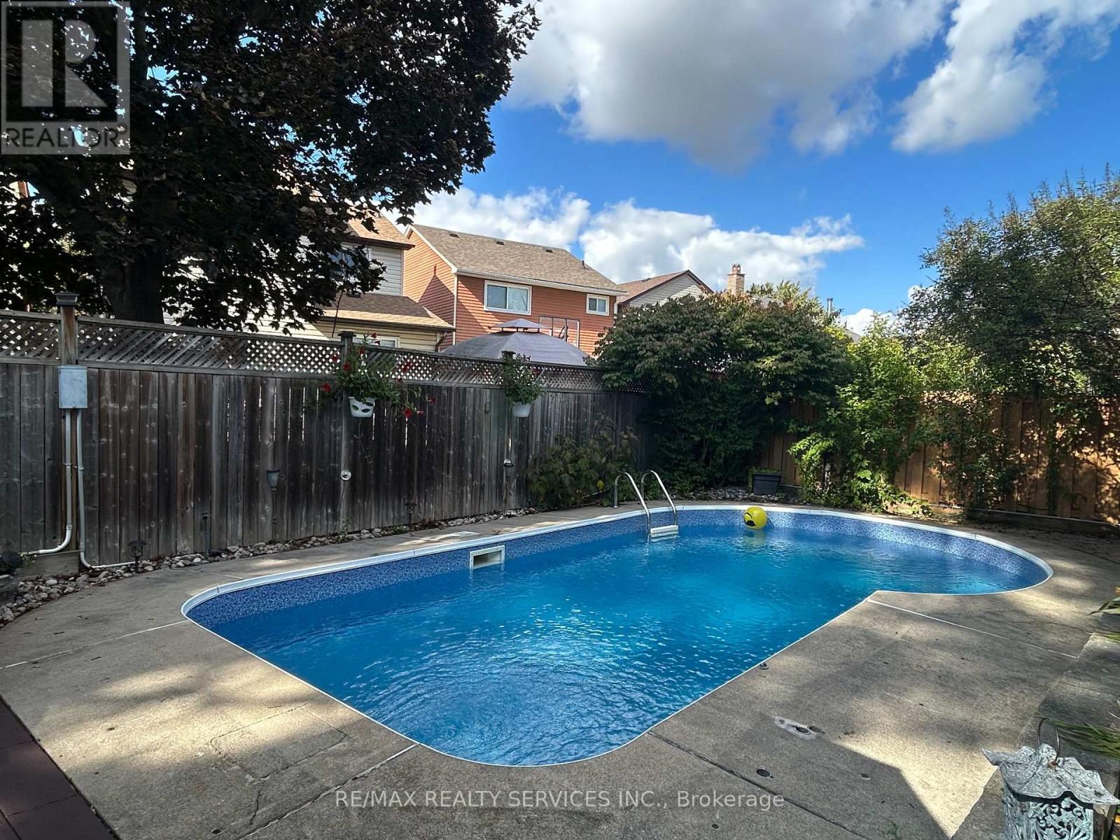 18 Mitchell Avenue, Brampton, Ontario  L6Z 1H3 - Photo 40 - W12511896