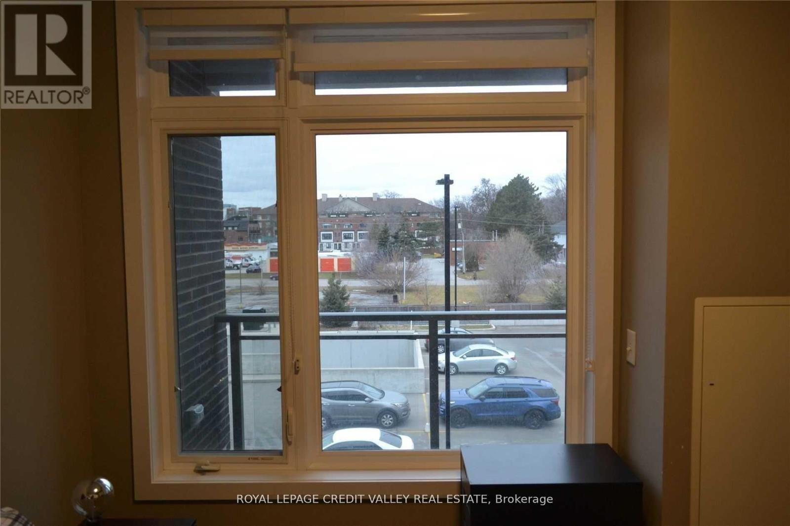 320 - 457 Plains Road E, Burlington, Ontario  L7T 2E2 - Photo 13 - W12511918