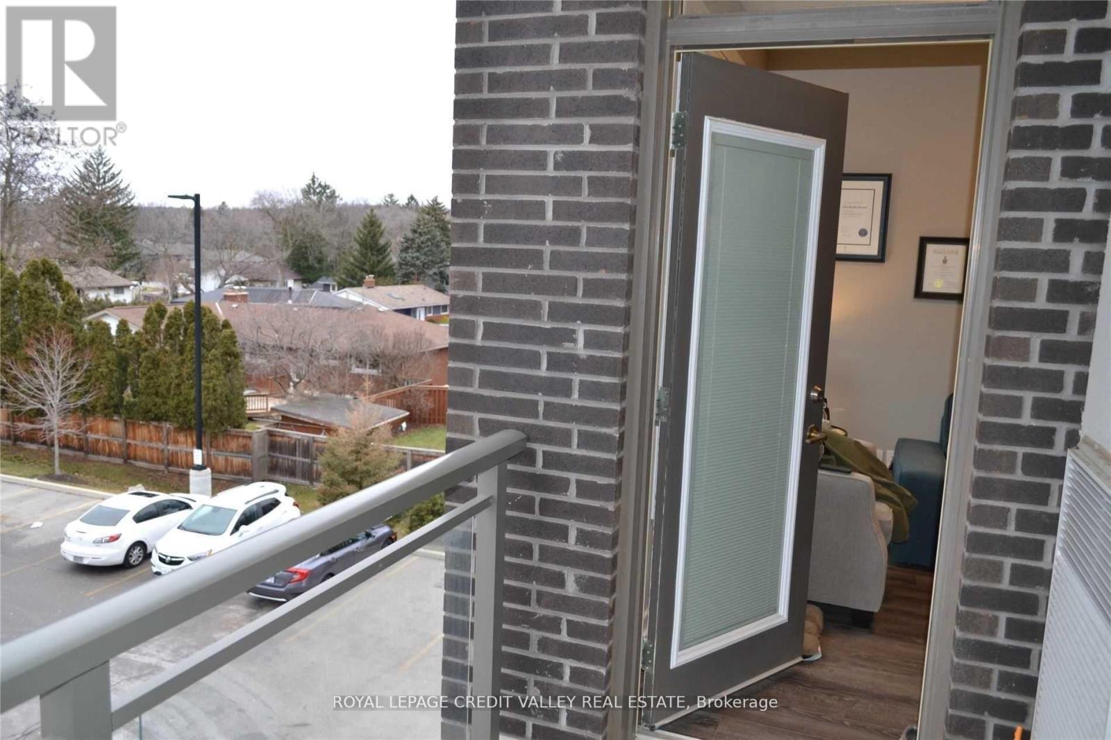 320 - 457 Plains Road E, Burlington, Ontario  L7T 2E2 - Photo 15 - W12511918