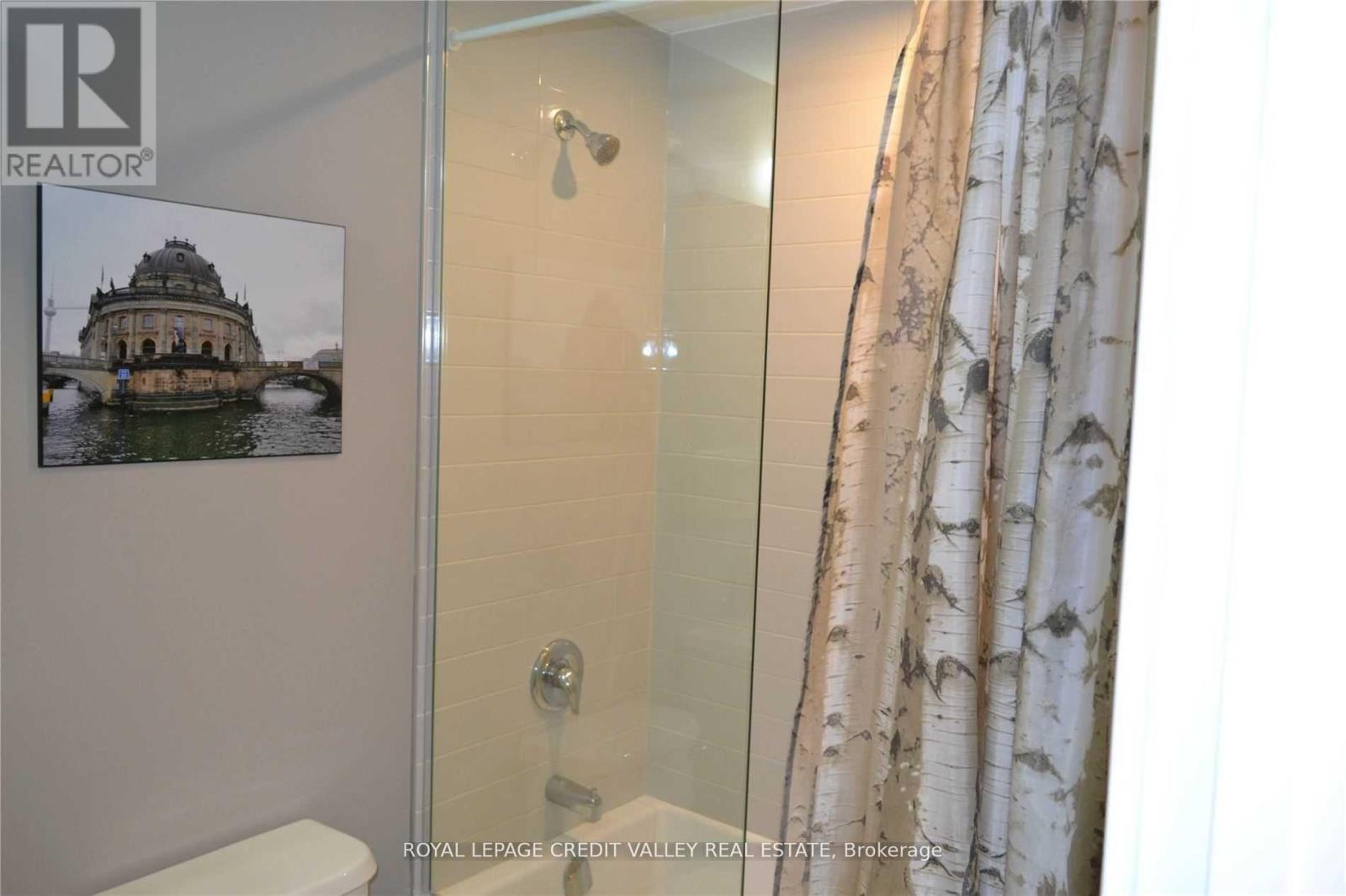 320 - 457 Plains Road E, Burlington, Ontario  L7T 2E2 - Photo 24 - W12511918