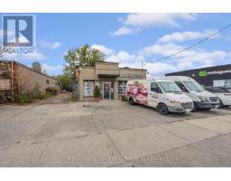 8 SIX POINT ROAD, Toronto, Ontario