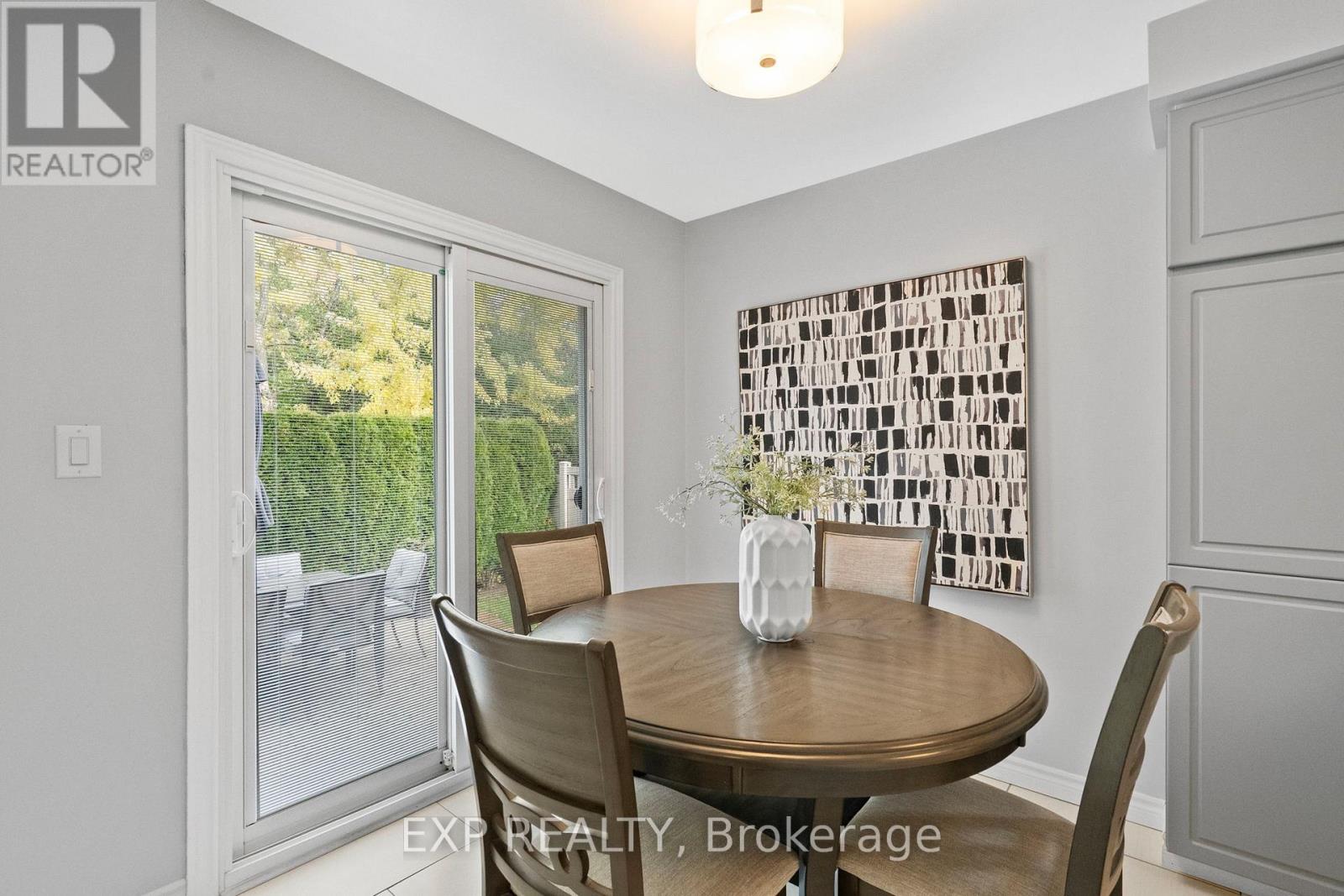 70 Pressed Brick Drive, Brampton, Ontario  L6V 4K4 - Photo 12 - W12511938