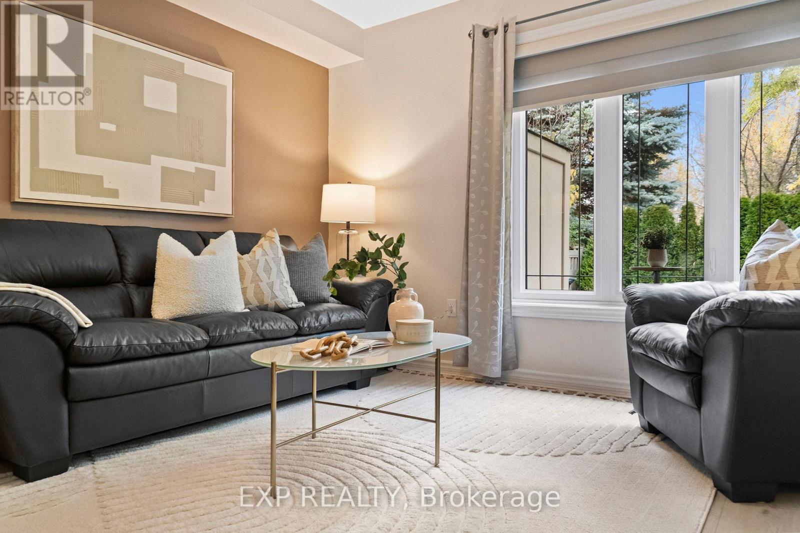 70 Pressed Brick Drive, Brampton, Ontario  L6V 4K4 - Photo 17 - W12511938