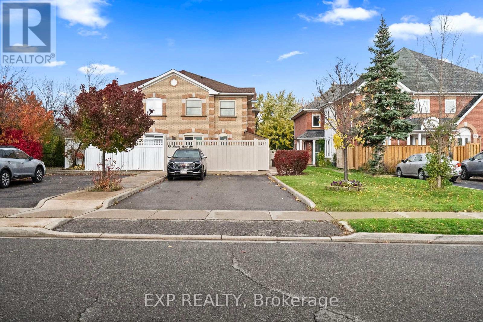 70 Pressed Brick Drive, Brampton, Ontario  L6V 4K4 - Photo 2 - W12511938