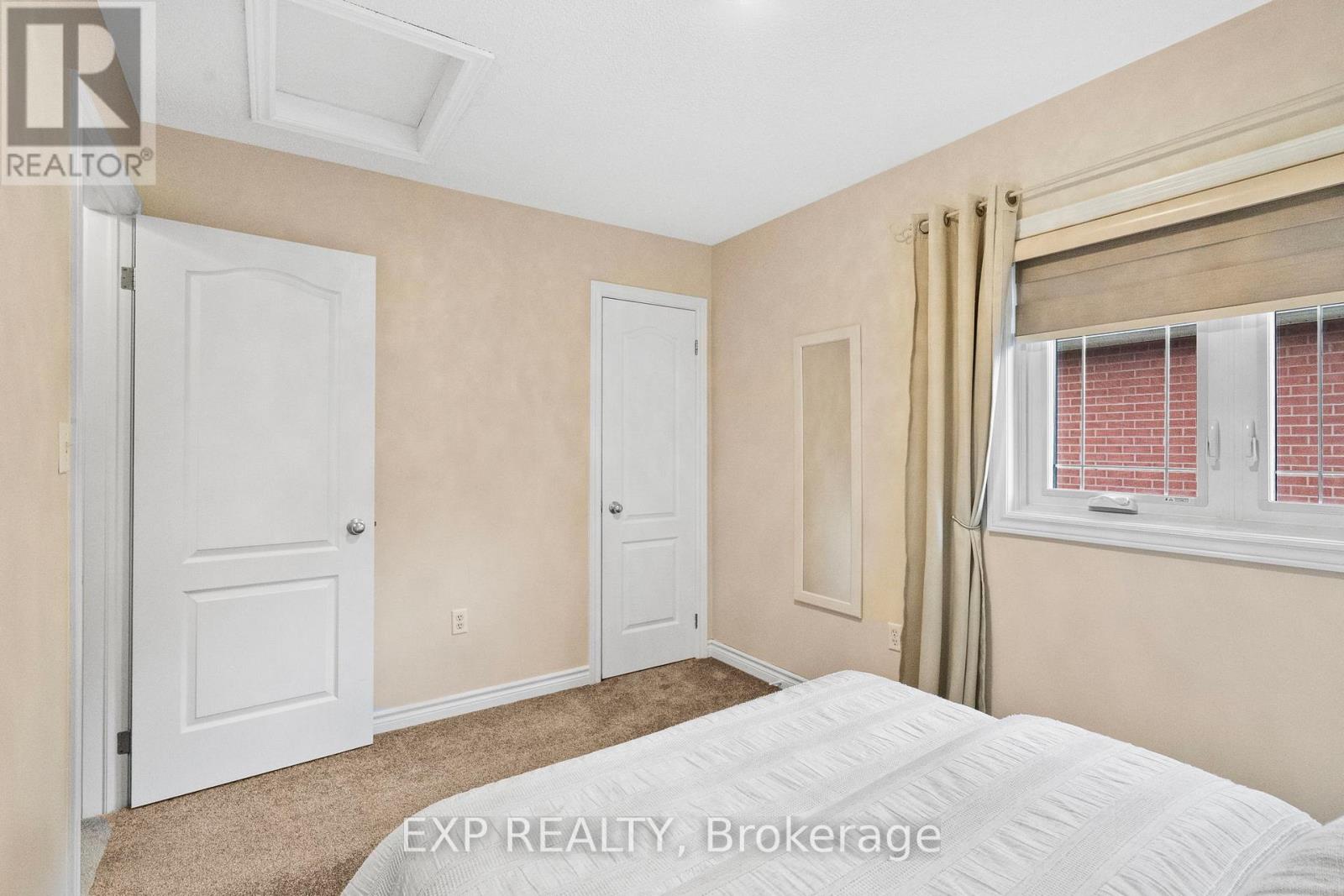 70 Pressed Brick Drive, Brampton, Ontario  L6V 4K4 - Photo 31 - W12511938