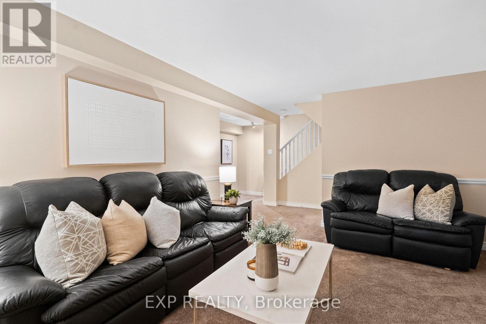 70 Pressed Brick Drive, Brampton, Ontario  L6V 4K4 - Photo 37 - W12511938