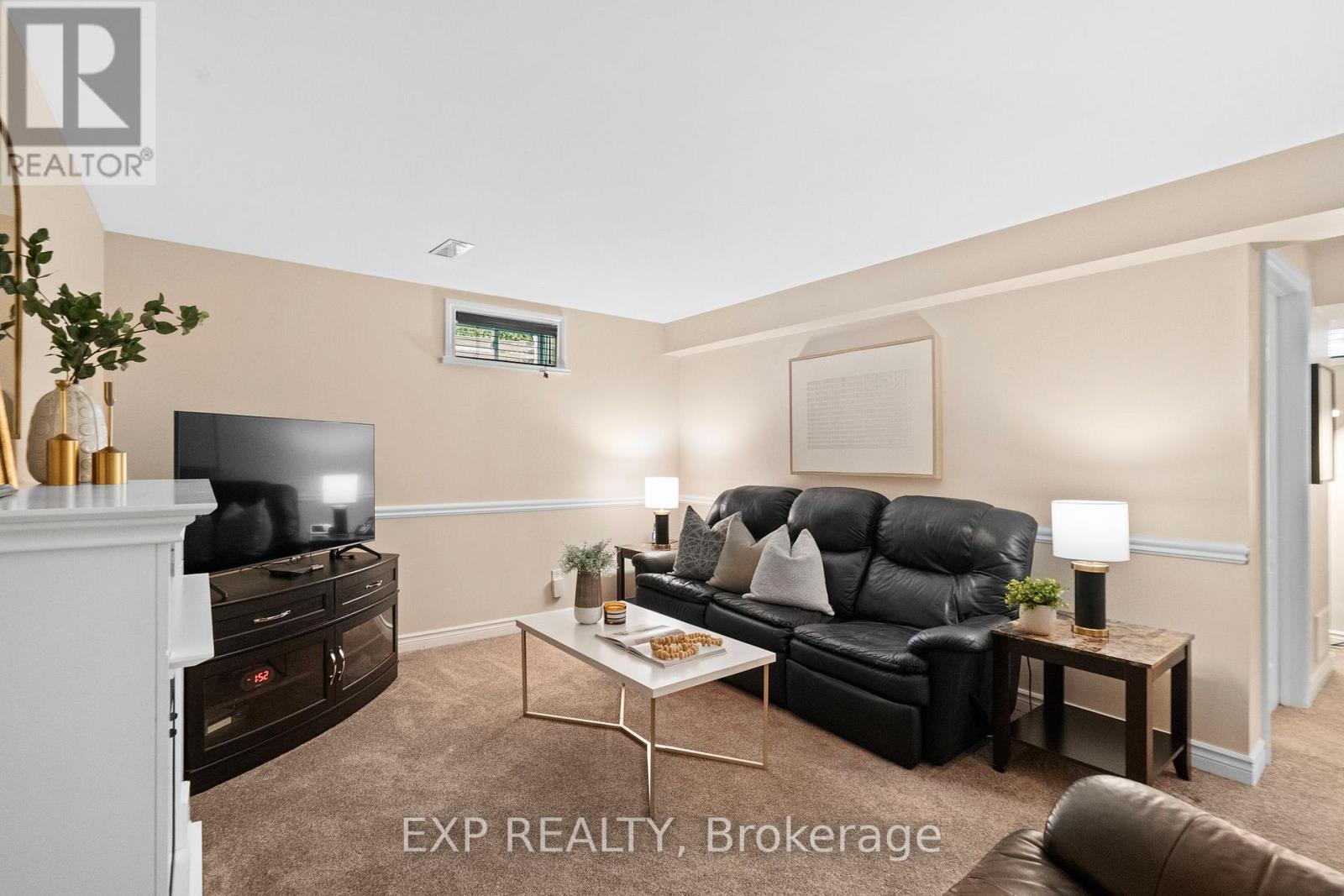 70 Pressed Brick Drive, Brampton, Ontario  L6V 4K4 - Photo 39 - W12511938