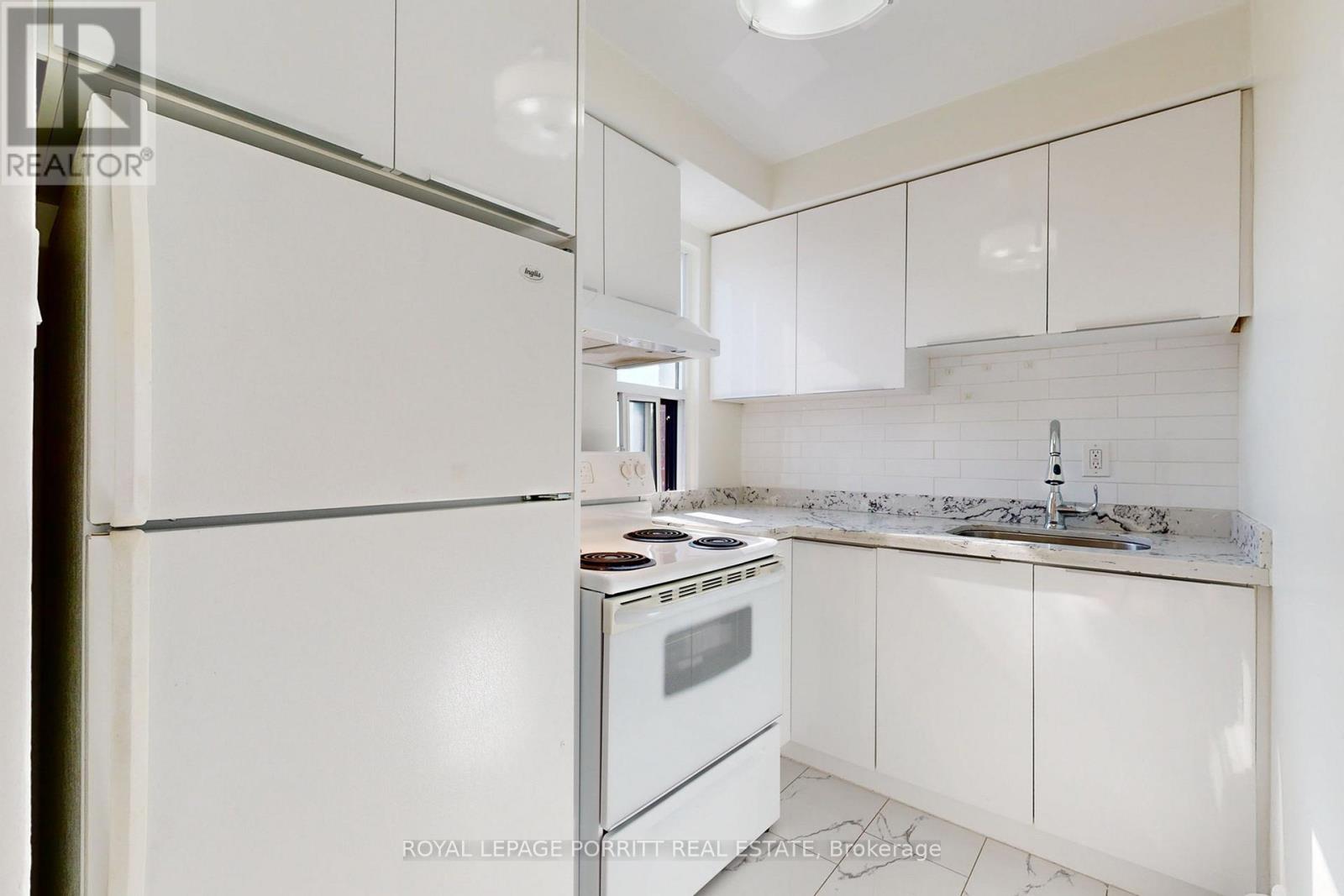 3 - 3503a Lake Shore Boulevard W, Toronto, Ontario  M8W 1N5 - Photo 14 - W12511948