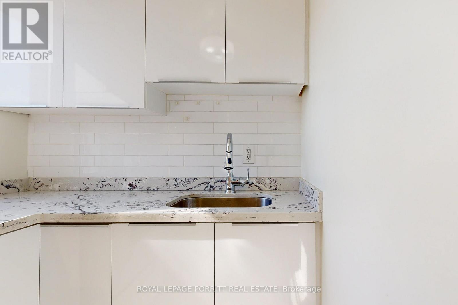 3 - 3503a Lake Shore Boulevard W, Toronto, Ontario  M8W 1N5 - Photo 18 - W12511948