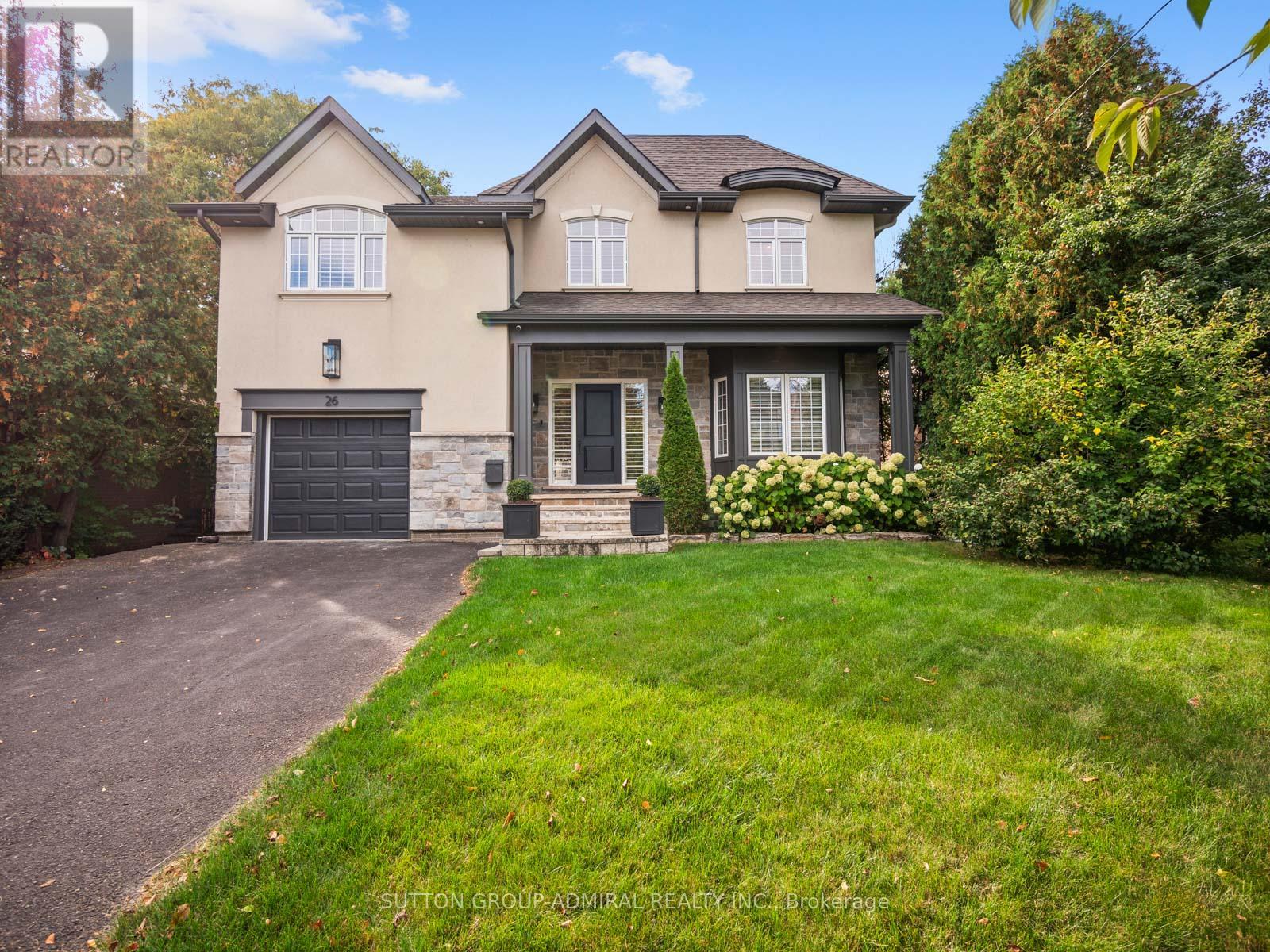 26 PUCKERIDGE CRESCENT, Toronto, Ontario