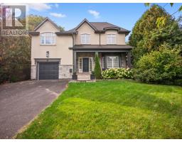 26 PUCKERIDGE CRESCENT, Toronto, Ontario