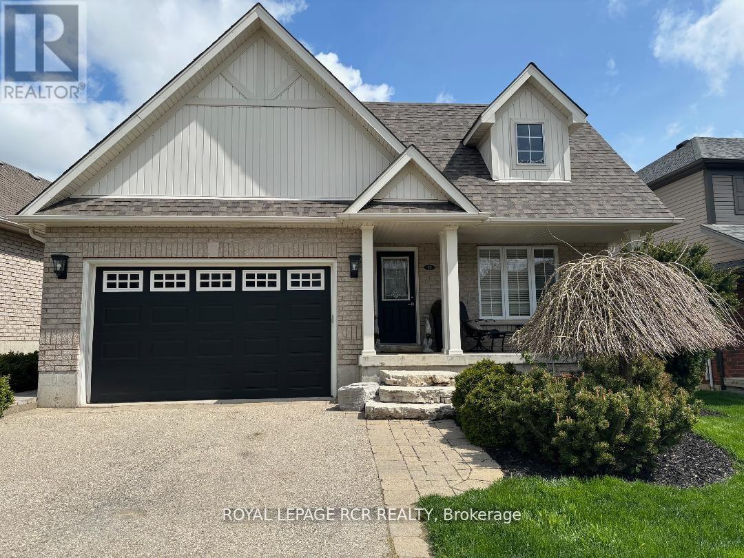 35 SANDRINGHAM CIRCLE, orangeville, Ontario