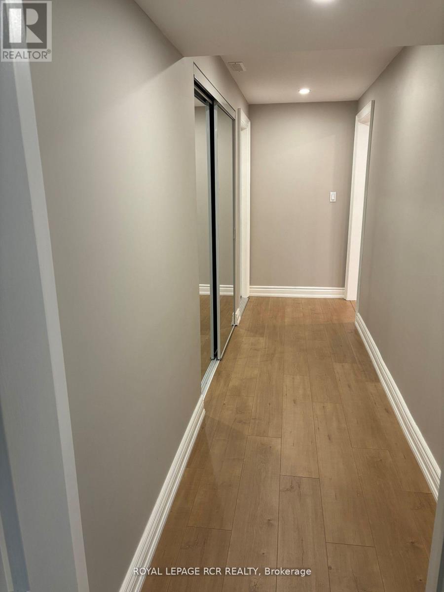 35 Sandringham Circle, Orangeville, Ontario  L9W 0A6 - Photo 14 - W12511998