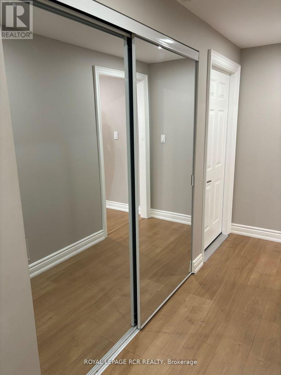 35 Sandringham Circle, Orangeville, Ontario  L9W 0A6 - Photo 9 - W12511998