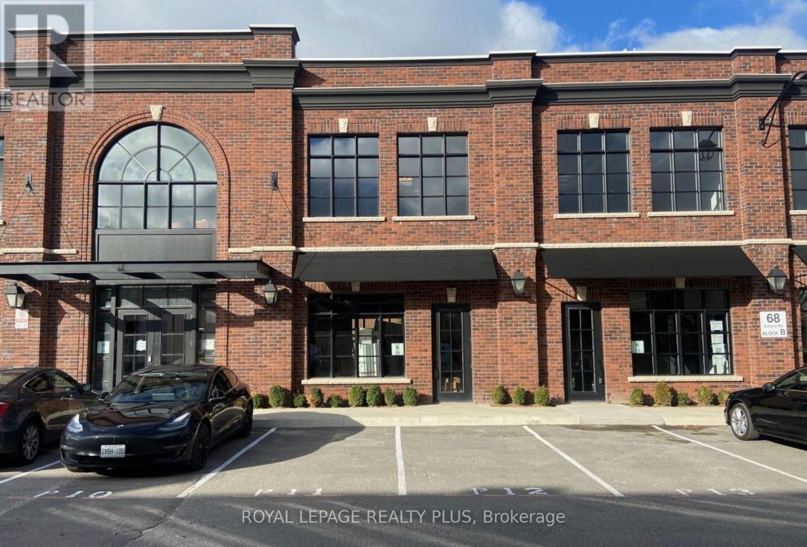 6 - 68 Jutland Road, Toronto, Ontario  M8Z 2H1 - Photo 3 - W12512034