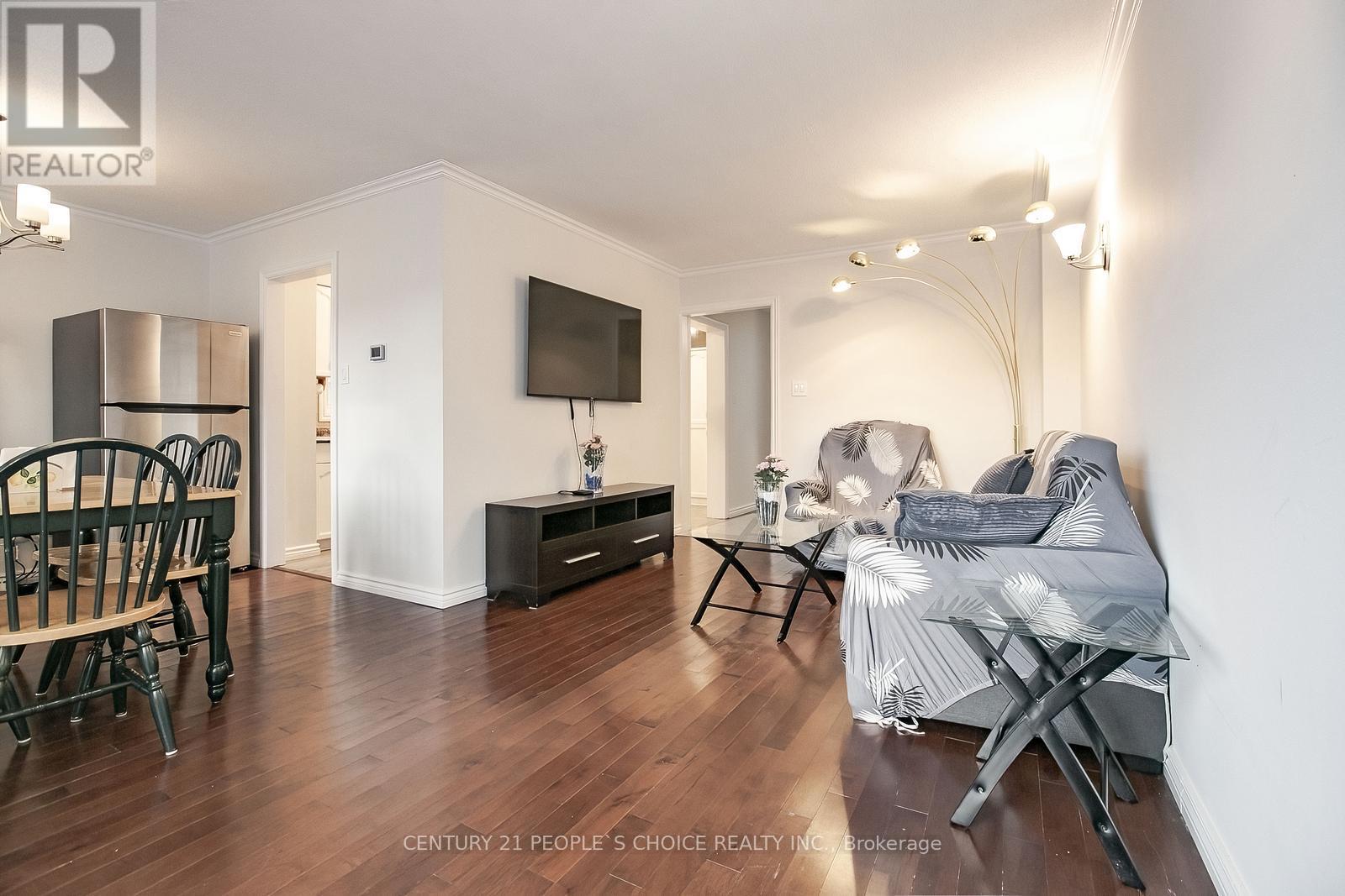 240 Simmons Boulevard, Brampton, Ontario  L6V 3Y1 - Photo 10 - W12512060