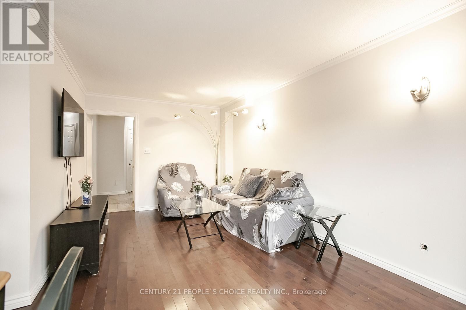 240 Simmons Boulevard, Brampton, Ontario  L6V 3Y1 - Photo 11 - W12512060