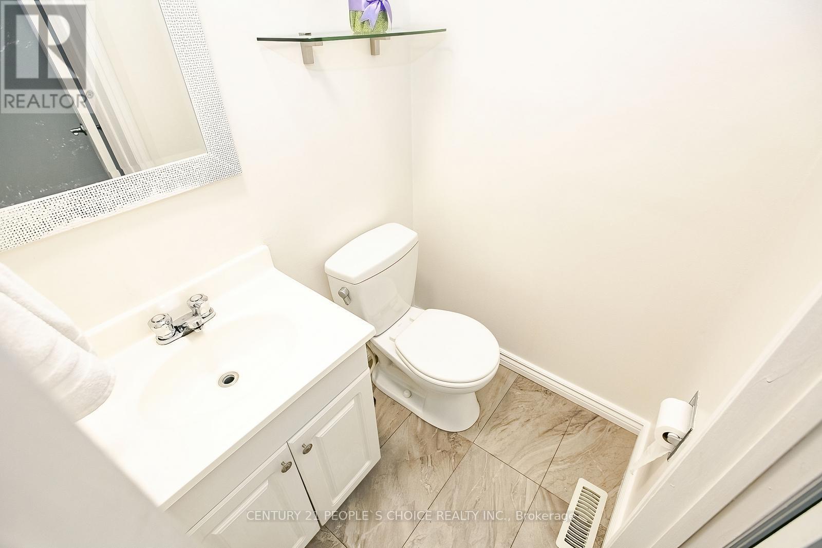 240 Simmons Boulevard, Brampton, Ontario  L6V 3Y1 - Photo 8 - W12512060