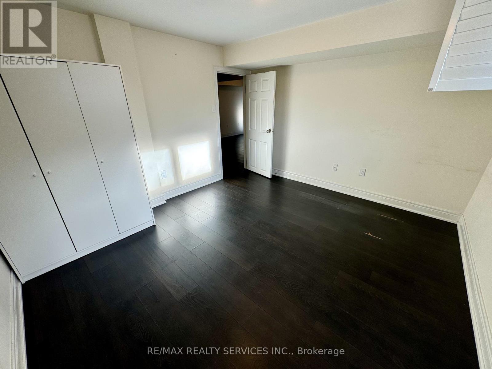 Bsmt - 203 Sussexvale Drive, Brampton, Ontario  L6R 0W2 - Photo 12 - W12512062