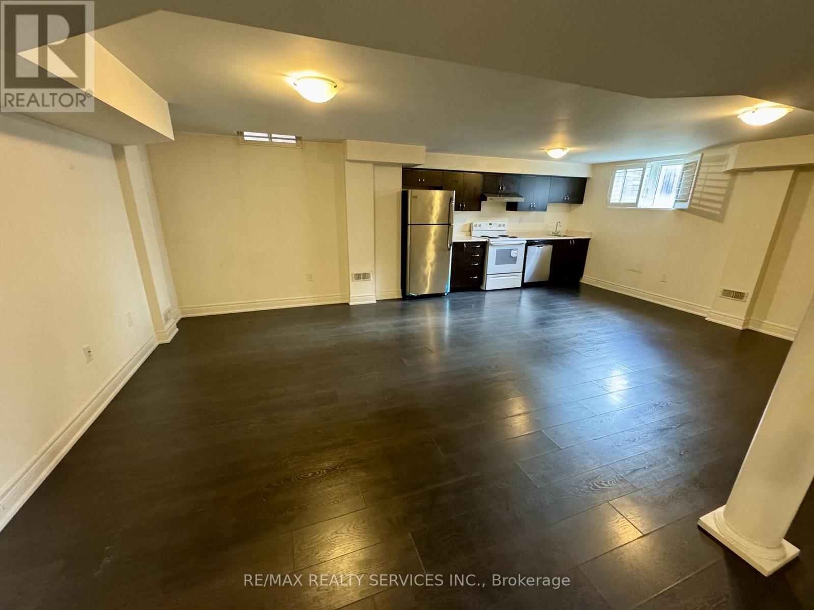 Bsmt - 203 Sussexvale Drive, Brampton, Ontario  L6R 0W2 - Photo 7 - W12512062