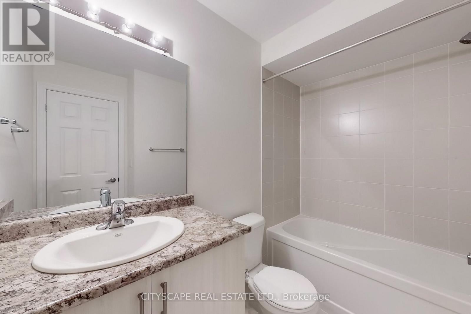 6 Marvin Avenue, Oakville, Ontario  L6H 0Z8 - Photo 23 - W12512068