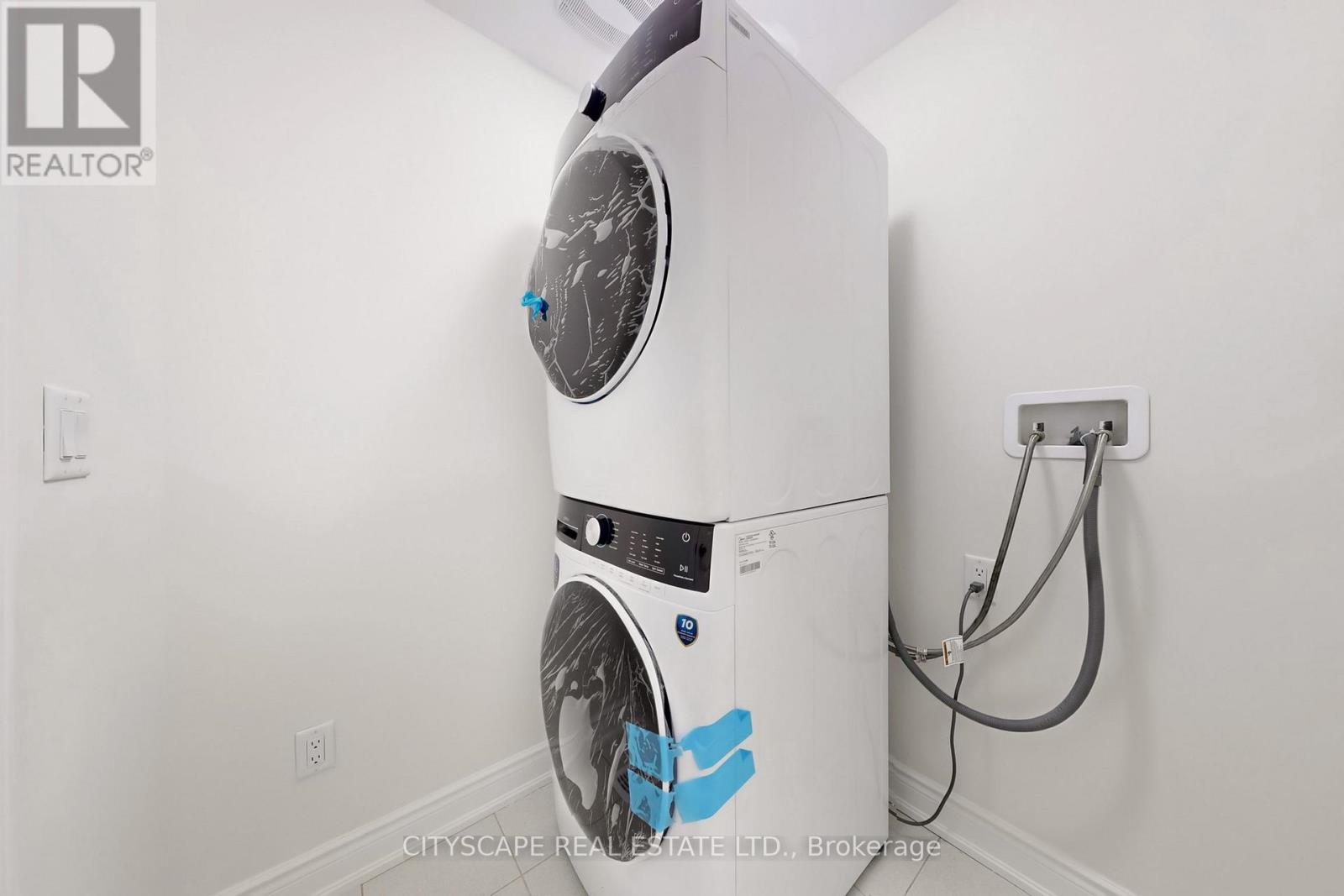 6 Marvin Avenue, Oakville, Ontario  L6H 0Z8 - Photo 24 - W12512068