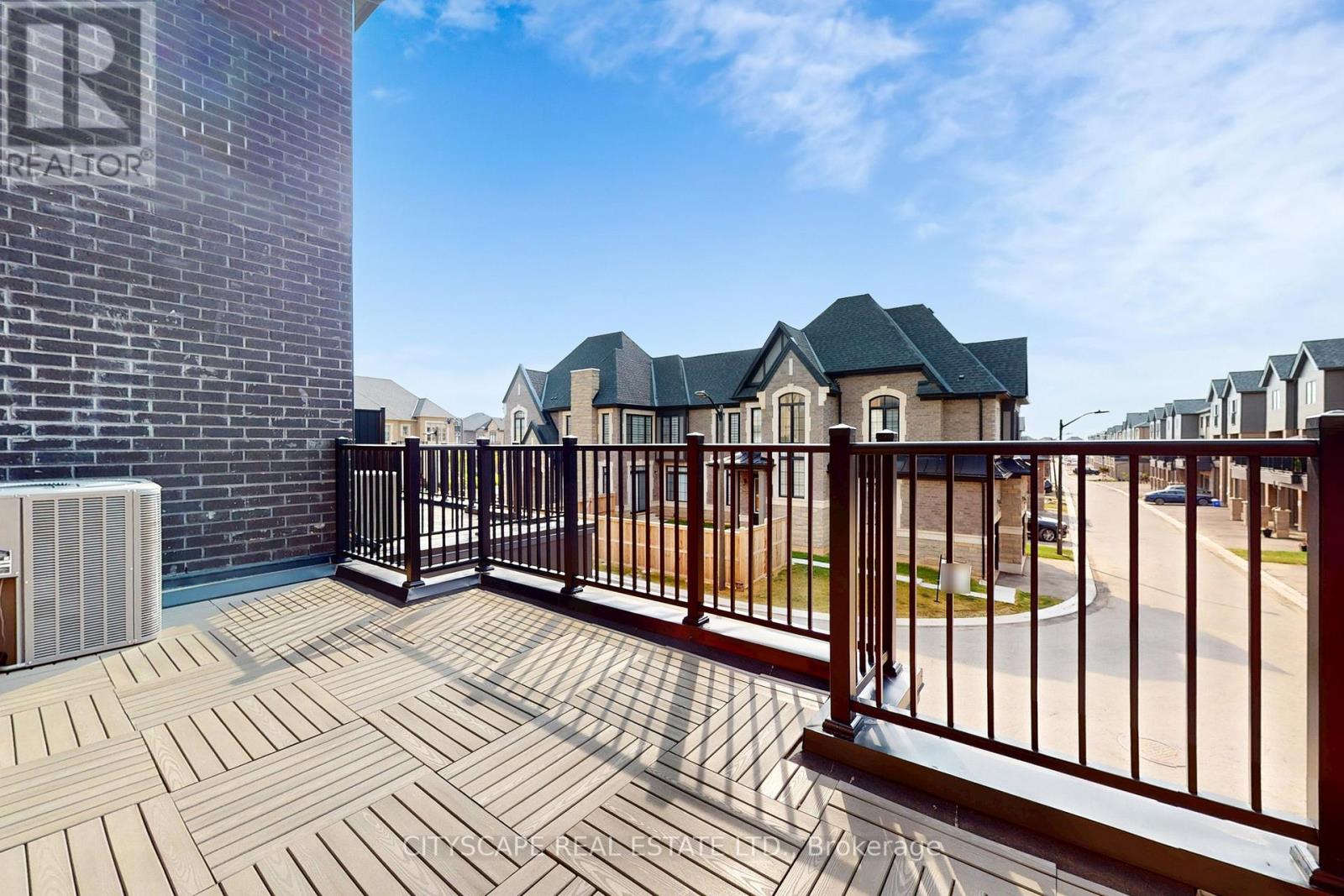 6 Marvin Avenue, Oakville, Ontario  L6H 0Z8 - Photo 29 - W12512068