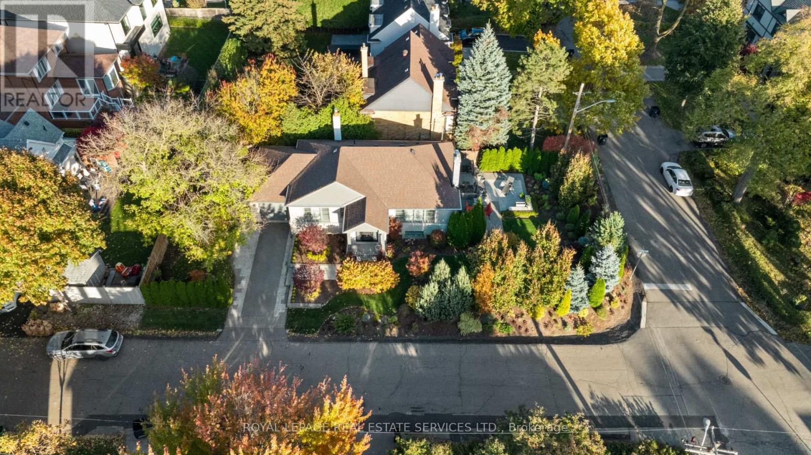 22 Fairmar Avenue, Toronto, Ontario  M8Y 2C8 - Photo 38 - W12512108