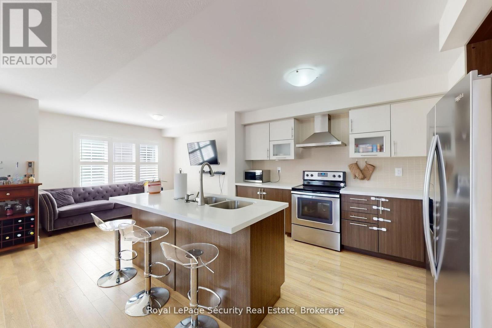 55 Golden Springs Drive, Brampton, Ontario  L7A 0C7 - Photo 15 - W12512118