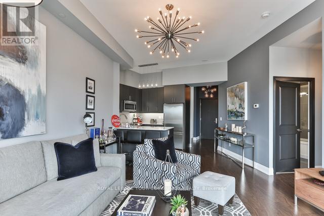 1806 - 25 Fontenay Court, Toronto, Ontario  M9A 0C4 - Photo 9 - W12511468