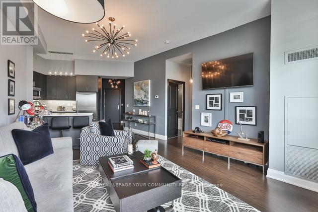 1806 - 25 Fontenay Court, Toronto, Ontario  M9A 0C4 - Photo 10 - W12511468