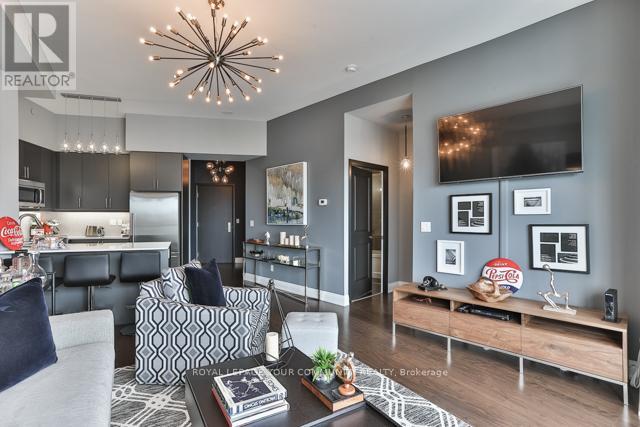 1806 - 25 Fontenay Court, Toronto, Ontario  M9A 0C4 - Photo 11 - W12511468