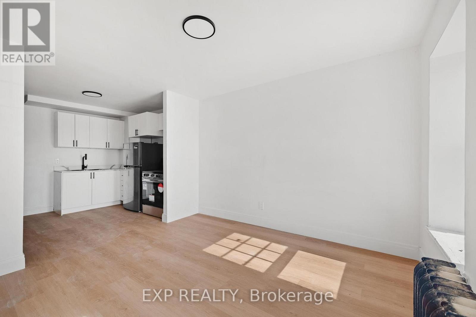 501 - 90 Carden Street, Guelph, Ontario  N1H 3A3 - Photo 4 - X12511900