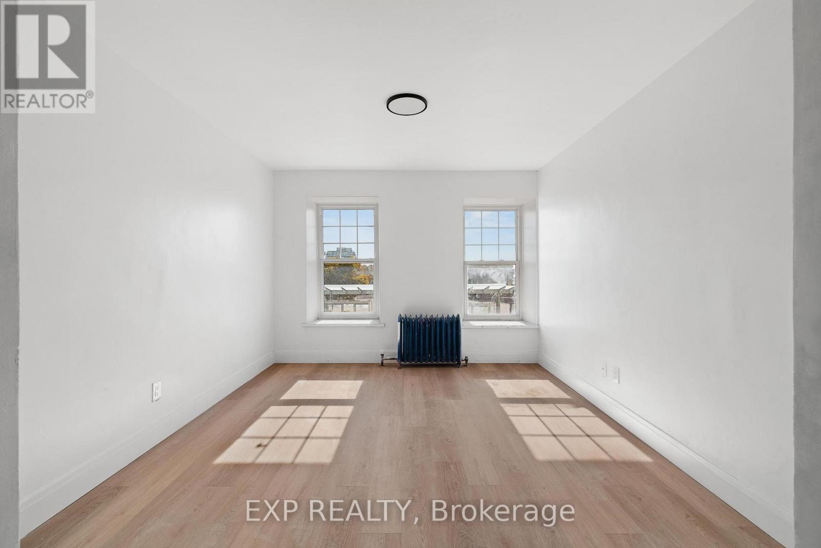 501 - 90 Carden Street, Guelph, Ontario  N1H 3A3 - Photo 5 - X12511900