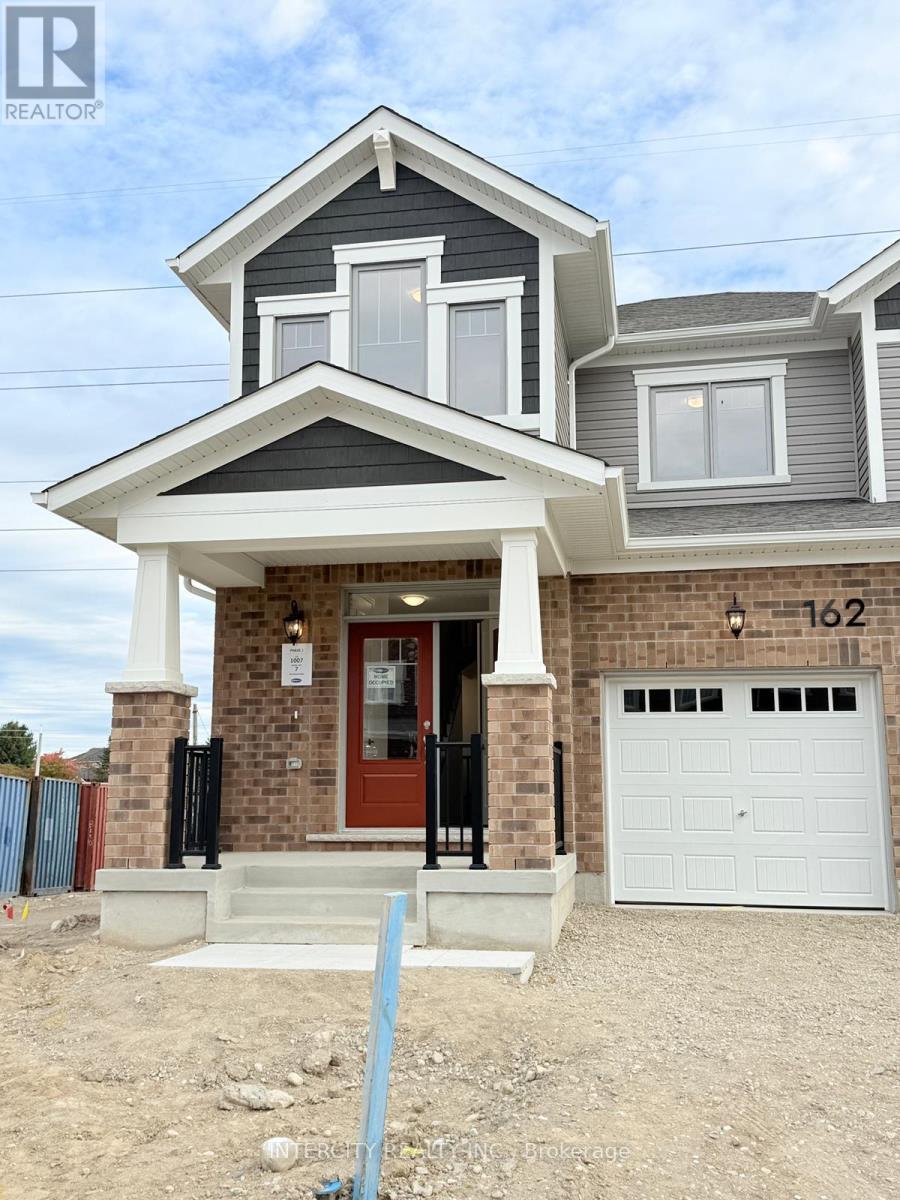 162 STAMSON STREET, Kitchener, Ontario