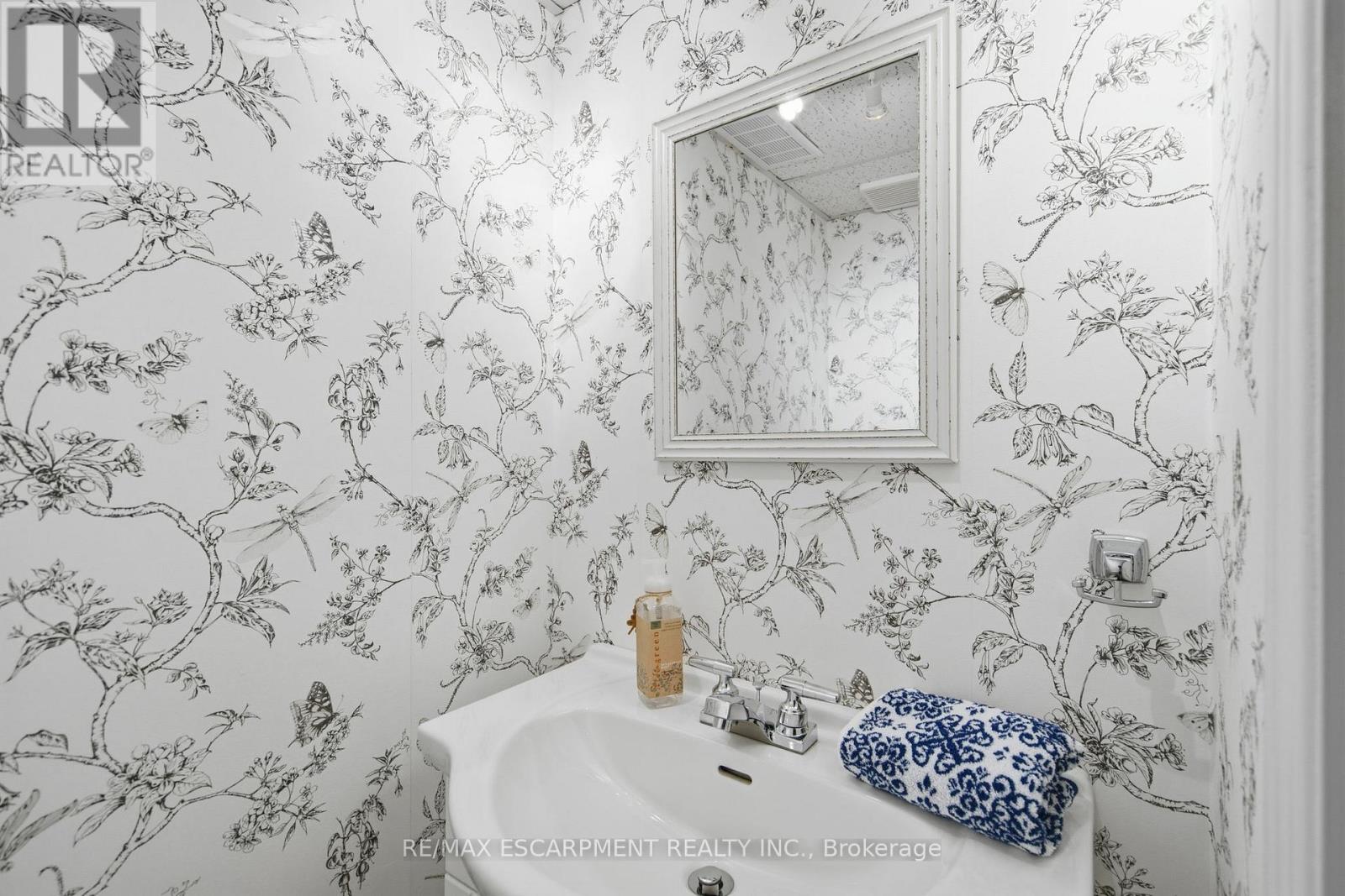 10 Swayze Court, West Lincoln, Ontario  L0R 2A0 - Photo 26 - X12511924